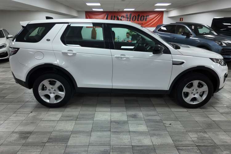 Land-Rover Discovery