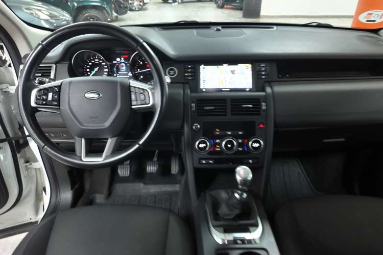 Land-Rover Discovery