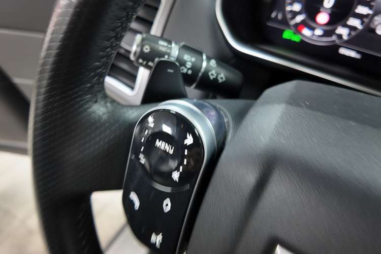 Land-Rover Range Rover Sport