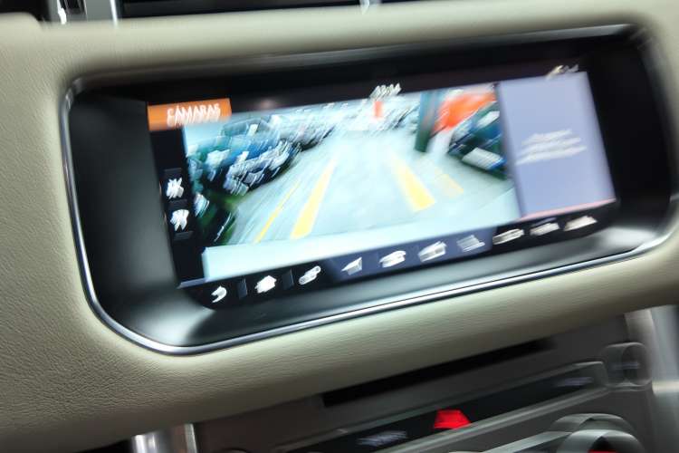 Land-Rover Range Rover Sport