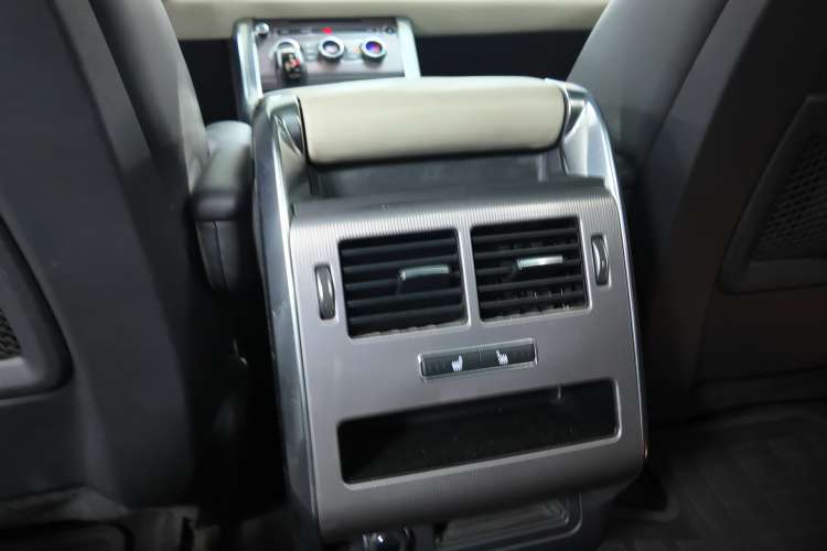 Land-Rover Range Rover Sport
