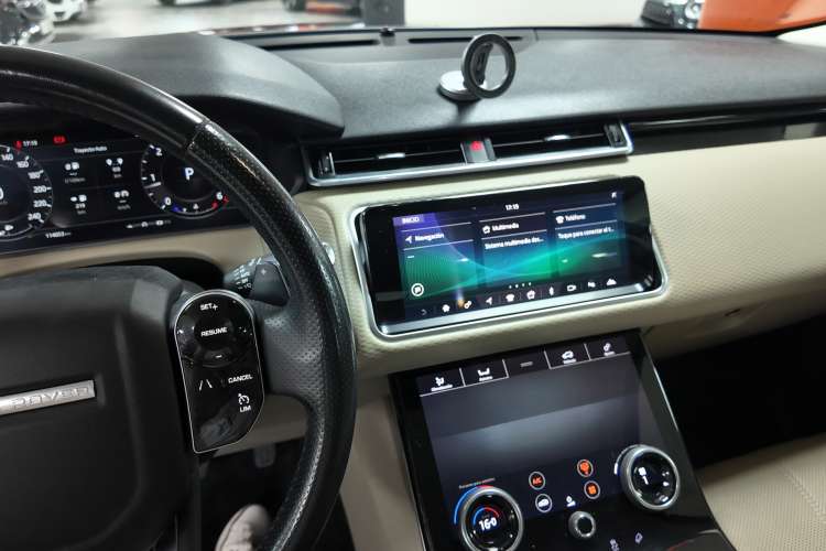 Land-Rover Range Rover Velar
