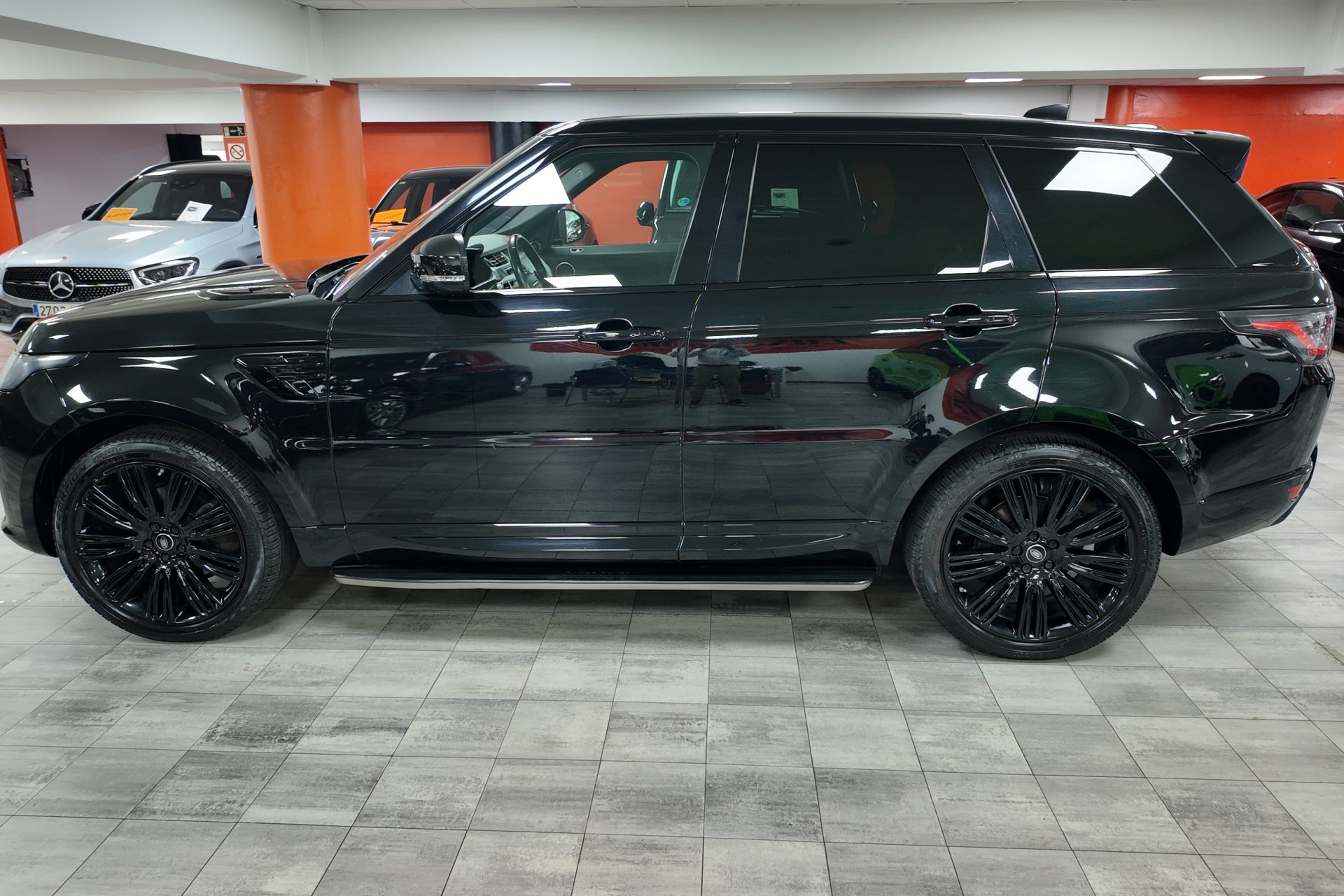Land-Rover Range Rover Sport